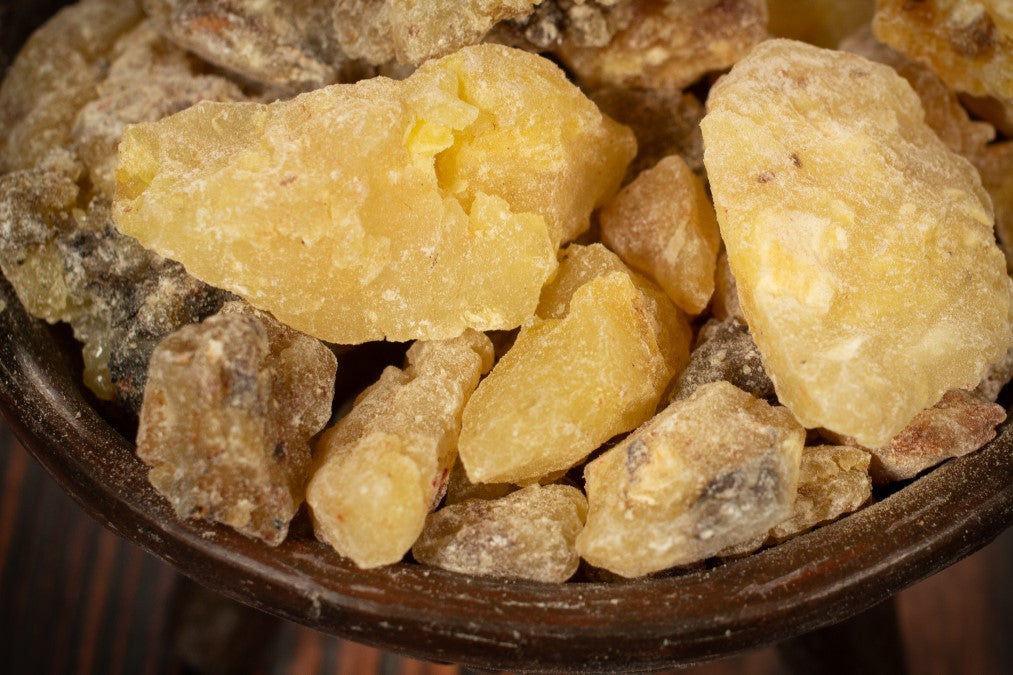 Nahaufnahme elemi in Schale RW6426