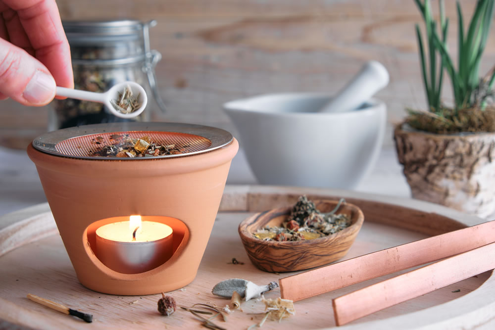 Räuchergefäß Terracotta klein mit Sieb und Teelicht